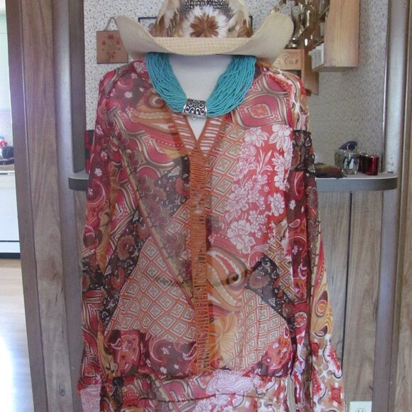 Urban Mangoz  Silk Chiffon Print Top  Brand New - Picture 1 of 10